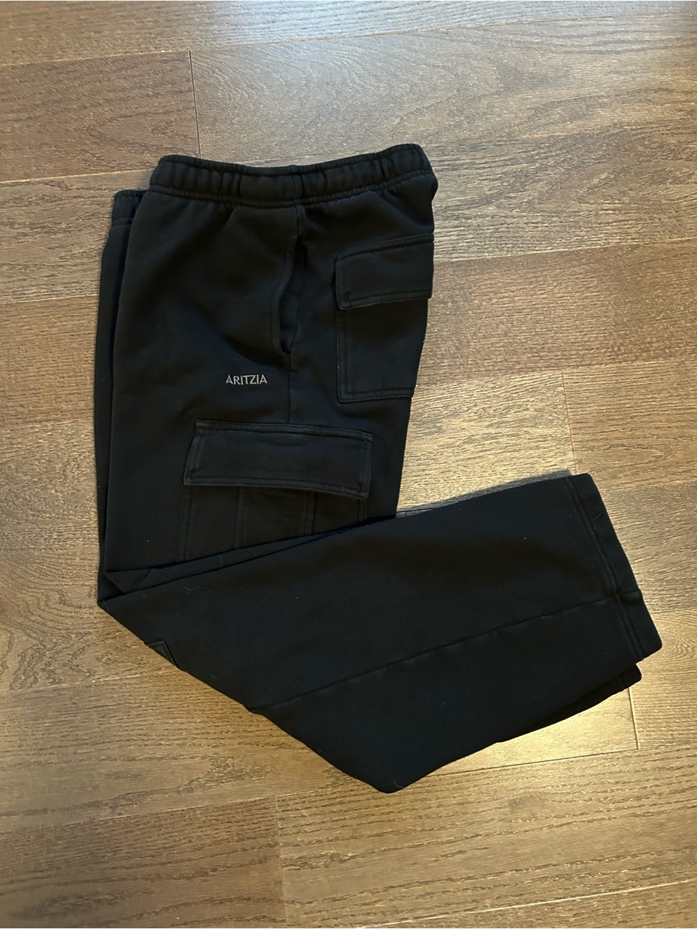 Aritzia Tna Cozy Sweatfleece Mega Cargo Sweatpants – Black / Size S
